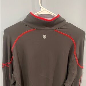 LULULEMON men’s 1/4 zip Long Sleeve Top